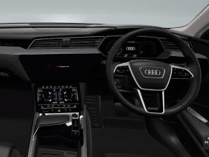 Audi e-tron 55 quattro S line - Image 6