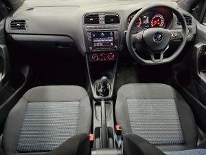Volkswagen Polo Vivo hatch 1.4 Comfortline - Image 9