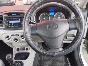 Hyundai Accent 1.6 GLS - Image 9