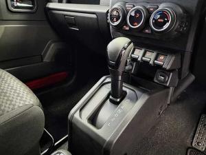 Suzuki Jimny 1.5 GLX AllGrip 5-door auto - Image 14