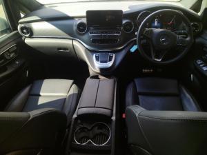 Mercedes-Benz V300d Executive - Image 4