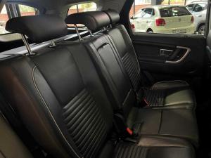 Land Rover Discovery Sport 2.0D HSE Luxury - Image 10