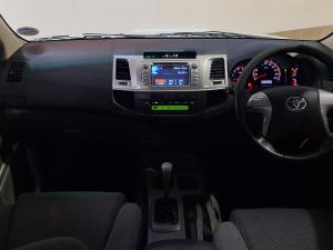 Toyota Hilux 3.0D-4D double cab Raider auto - Image 6