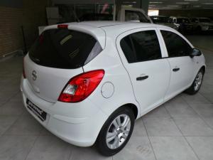 Opel Corsa 1.4 Essentia - Image 6