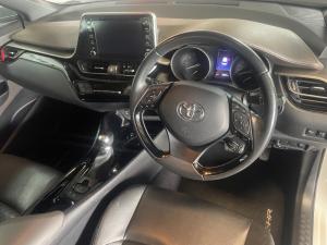 Toyota C-HR 1.2T Luxury CVT - Image 3