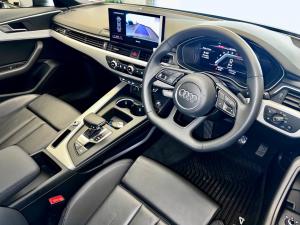 Audi A4 35TFSI Advanced - Image 8