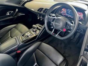 Audi R8 coupe V10 performance quattro - Image 8