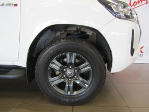 Toyota Hilux 2.4GD-6 double cab 4x4 Raider manual - Image 10