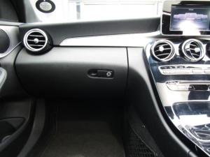 Mercedes-Benz C200 automatic - Image 5