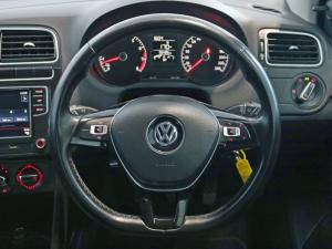 Volkswagen Polo Vivo hatch 1.6 Highline - Image 15