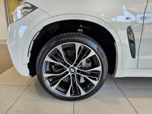 BMW X6 M50d - Image 12