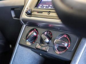 Volkswagen Polo Vivo hatch 1.0TSI GT - Image 13
