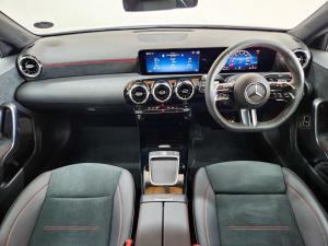 Mercedes-Benz A200D - Image 10