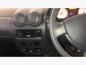 Nissan NP200 1.6i safety pack (aircon) - Image 17