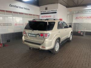 Toyota Fortuner 3.0D-4D 4X4 automatic - Image 12
