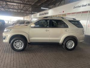 Toyota Fortuner 3.0D-4D 4X4 automatic - Image 5