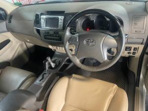 Toyota Fortuner 3.0D-4D 4X4 automatic - Image 8