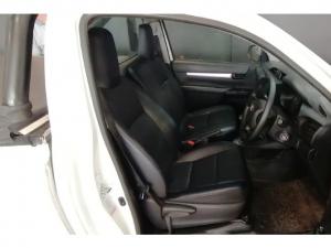 Toyota Hilux 2.0 single cab S (aircon) - Image 8
