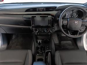 Toyota Hilux 2.8GD-6 Xtra cab Legend auto - Image 6