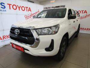 Toyota Hilux 2.4GD-6 double cab 4x4 Raider manual - Image 12