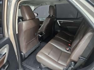 Toyota Fortuner 2.8GD-6 Raised Body automatic - Image 10