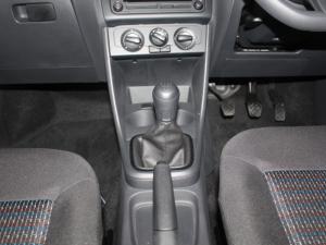 Volkswagen Polo Vivo 1.4 Trendline - Image 14