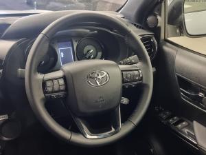Toyota Hilux 2.8GD-6 double cab Legend auto - Image 9