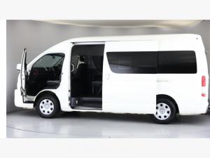 Toyota Hiace 2.5D-4D bus 14-seater GL - Image 23