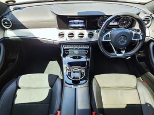 Mercedes-Benz E 200 - Image 18