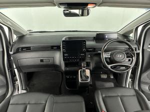 Hyundai Staria 2.2D Executive automatic - Image 8