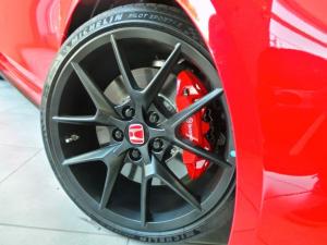 Honda Civic Type R - Image 9