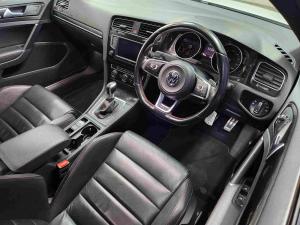 Volkswagen Golf GTI - Image 12
