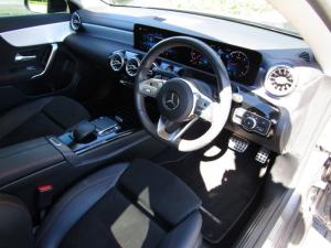 Mercedes-Benz CLA220d automatic - Image 12