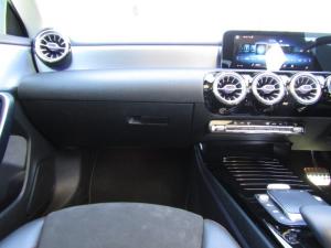 Mercedes-Benz CLA220d automatic - Image 5
