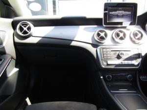 Mercedes-Benz CLA200 automatic - Image 10