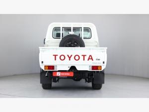 Toyota Land Cruiser 79 2.8GD-6 double cab - Image 5