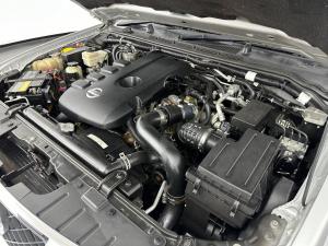 Nissan Pathfinder 2.5 dCi SE automatic - Image 17