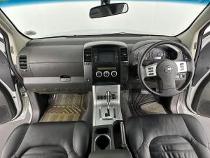 Nissan Pathfinder 2.5 dCi SE automatic - Image 7