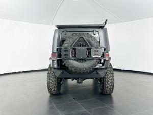 Jeep Wrangler 3.8 Sahara 2-Door automatic - Image 6