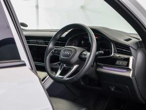 Audi Q7 45TDI quattro S line - Image 9