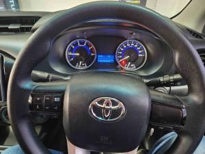 Toyota Hilux 2.4GD-6 SRX - Image 7