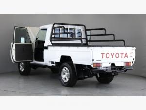 Toyota Land Cruiser 70 series 4.5 - Image 20