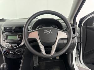 Hyundai Accent 1.6 GL/MOTION - Image 9