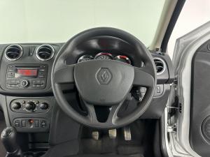 Renault Sandero 900 T Expression - Image 9