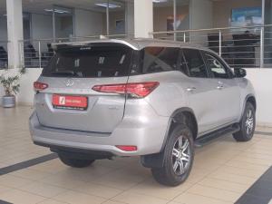 Toyota Fortuner 2.4GD-6 4x4 - Image 2