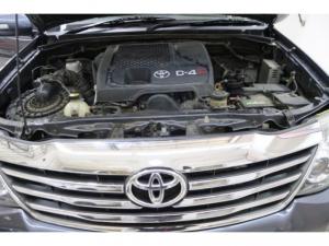 Toyota Fortuner 3.0D-4D Raised Body automatic - Image 9