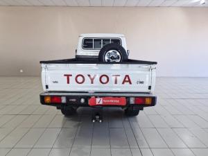 Toyota Land Cruiser 79 4.0PS/C - Image 8