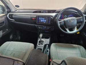 Toyota Hilux 2.8 GD-6 Raider 4X4 automaticD/C - Image 11