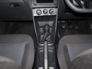 Volkswagen Polo Vivo 1.4 Trendline - Image 11