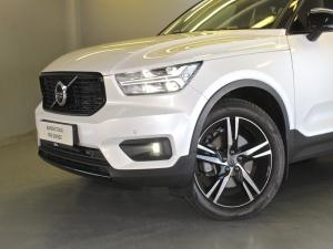 Volvo XC40 T4 R-DESIGN Geartronic - Image 15